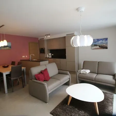 Apartment Res. Prado - 4 Pers, 2 Slpk, Vlakbij Zeedijk *